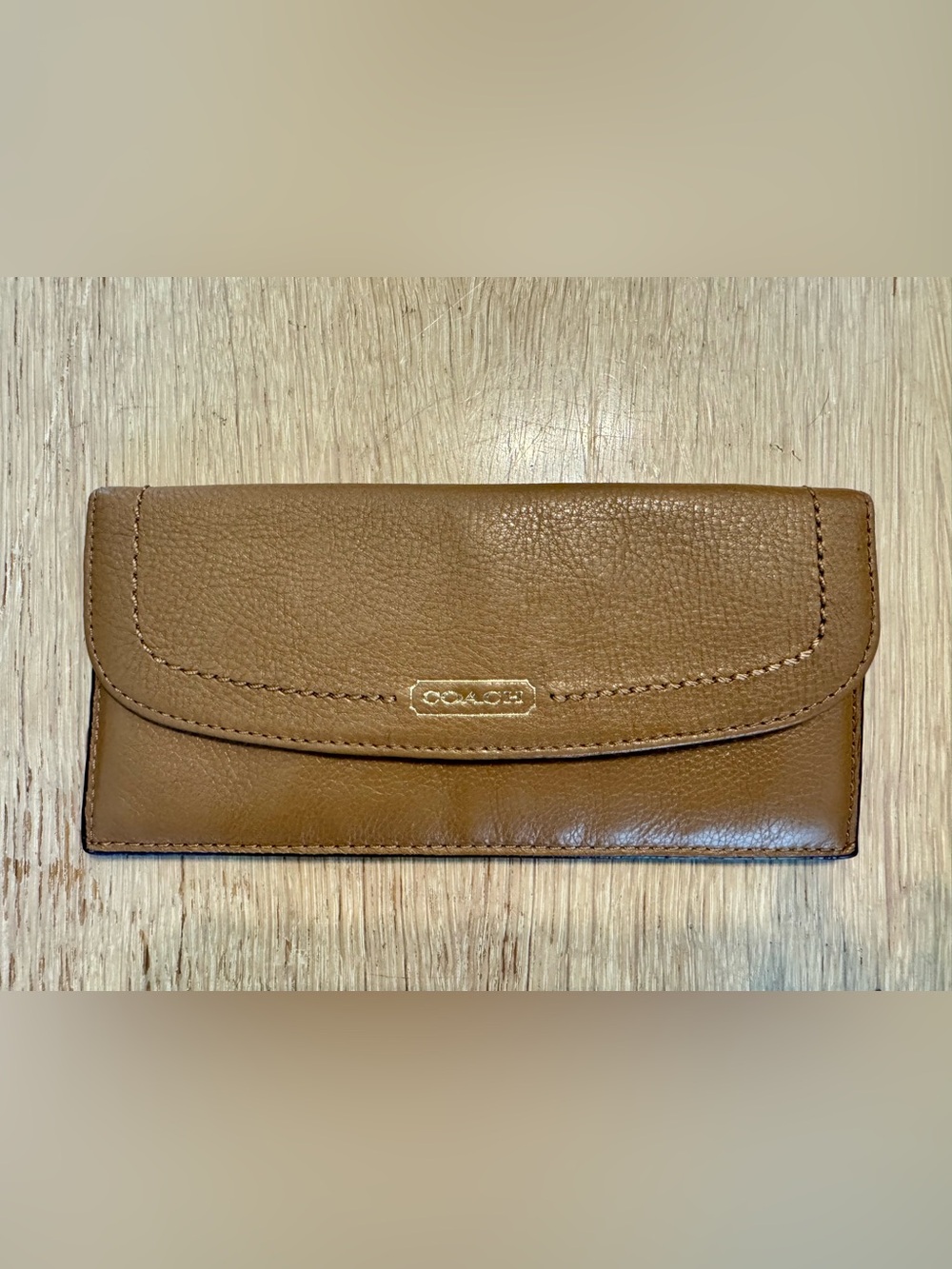COACH vintage Women's Leather Wallet - tan